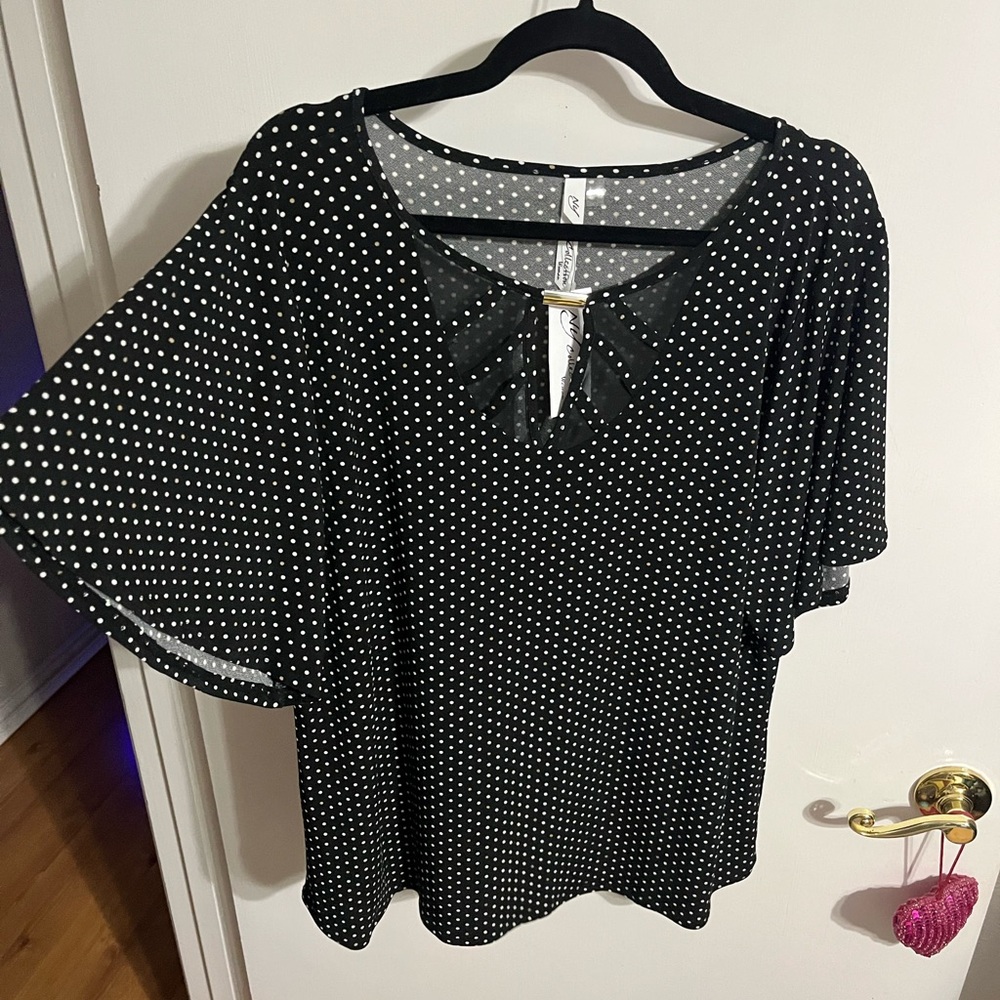 🖤 1X NY Collection Black and White Polka Dot Blouse with Flutter Sleeves NWT - Picture 6 of 8